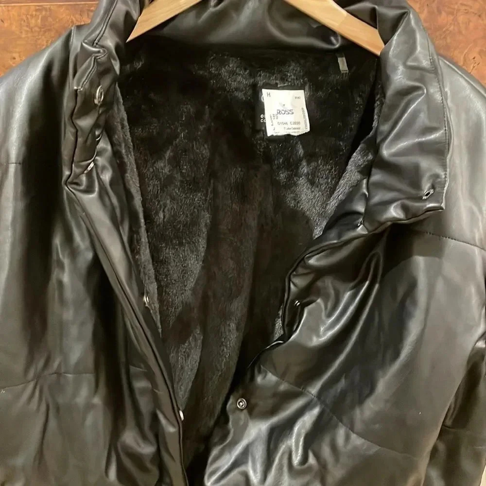 NWT Ci Sono faux leather and fur bomber woman’s jacket - Picture 9 of 14